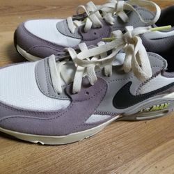 Nike Air Max//Brand New, Never Worn, Perfect Condition!!