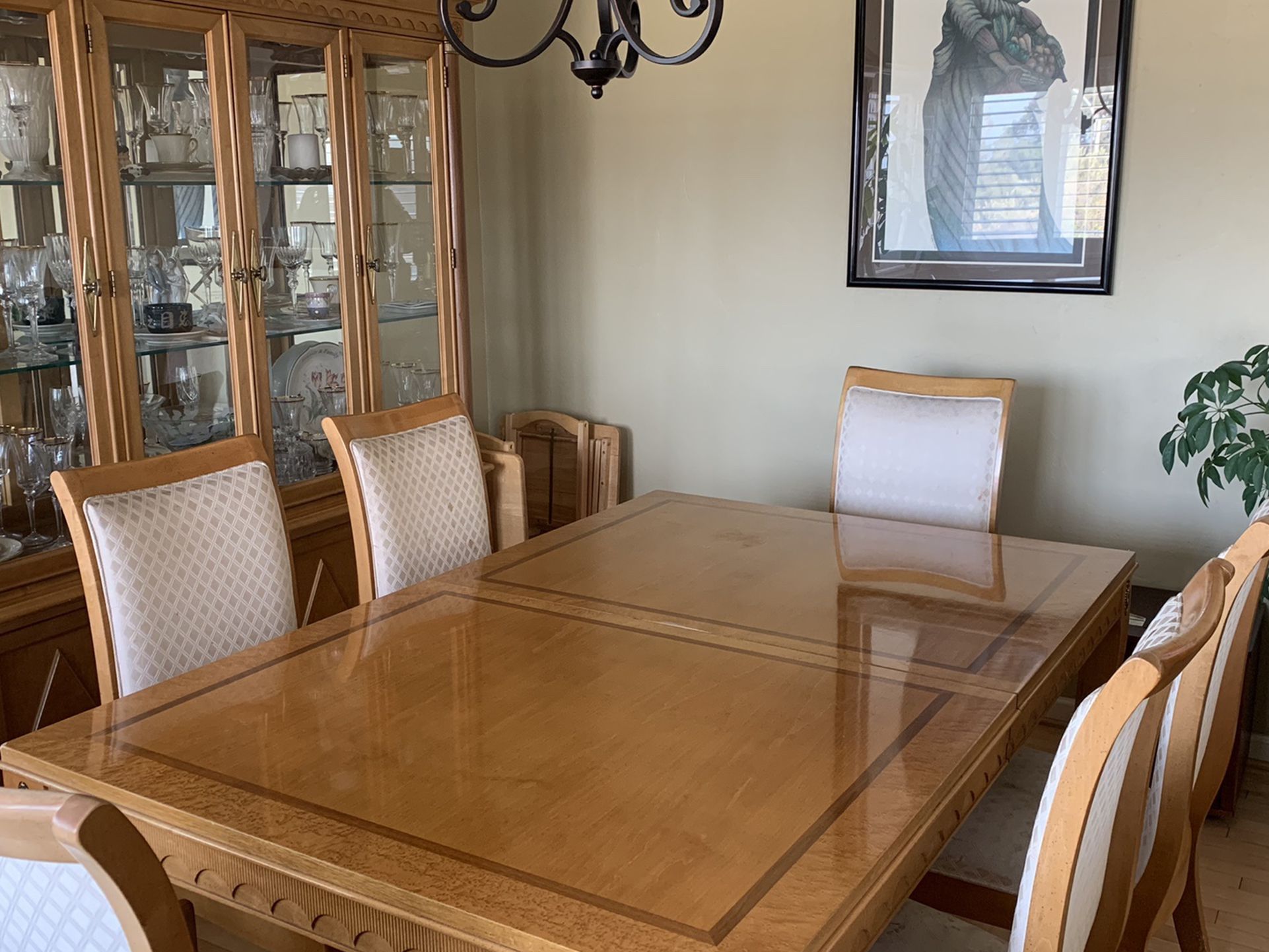 Dining Room Set With Cabinet