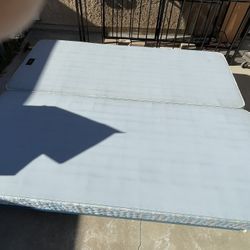 King Size Simmons Wood Bed Frame ( Used )