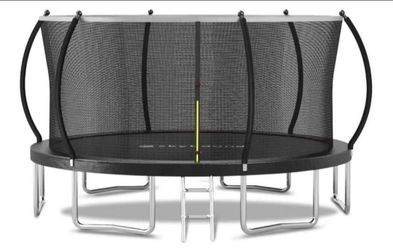New 16Ft Trampoline with Curved Poles