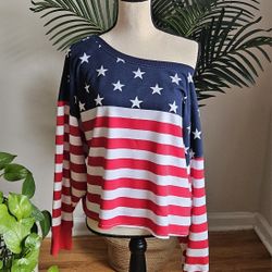 Old Navy Oversized American Flag Pullover Sweatshirt Size large red white blue stars Show your patriotic spirit with this stylish off-shoulder top fea