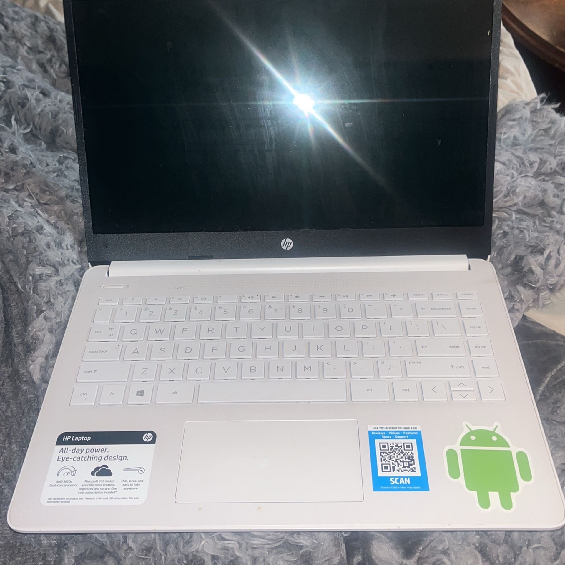 HP Laptop 14, White