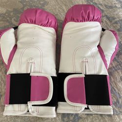 Pink boxing gloves 12 Oz