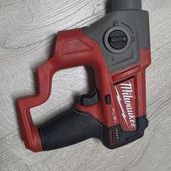 Milwaukee 5/8" M12 Fuel Sds Plus Rotary Hammer