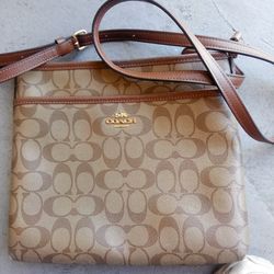 Coach handbag / purse