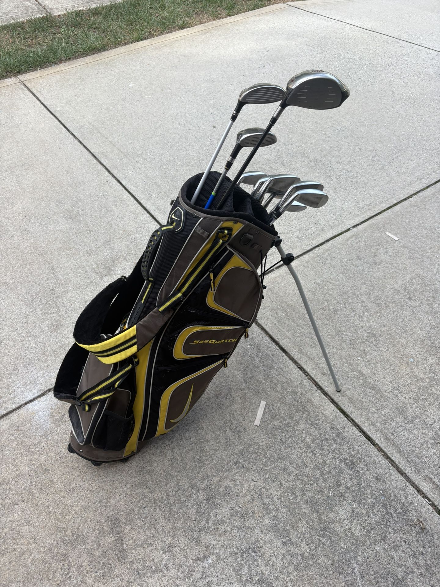 Nike / Ping RH Golf Club set