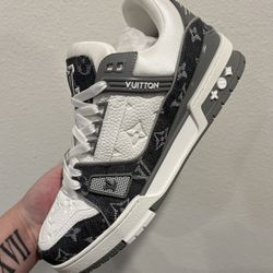 Lv Trainers
