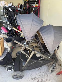 Double stroller with bench seat