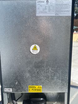 Mini refrigerator