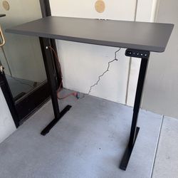 New In Box 47x24 Inch Table Top Height Adjustable From 26” To 46” Tall Office Computer Standing Electric Motorize Desk 