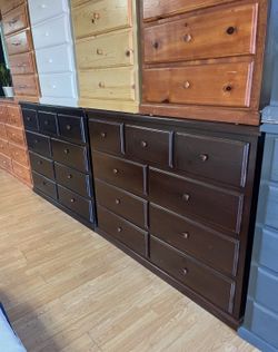 Huge Pinewood 9 Drawer Chest
