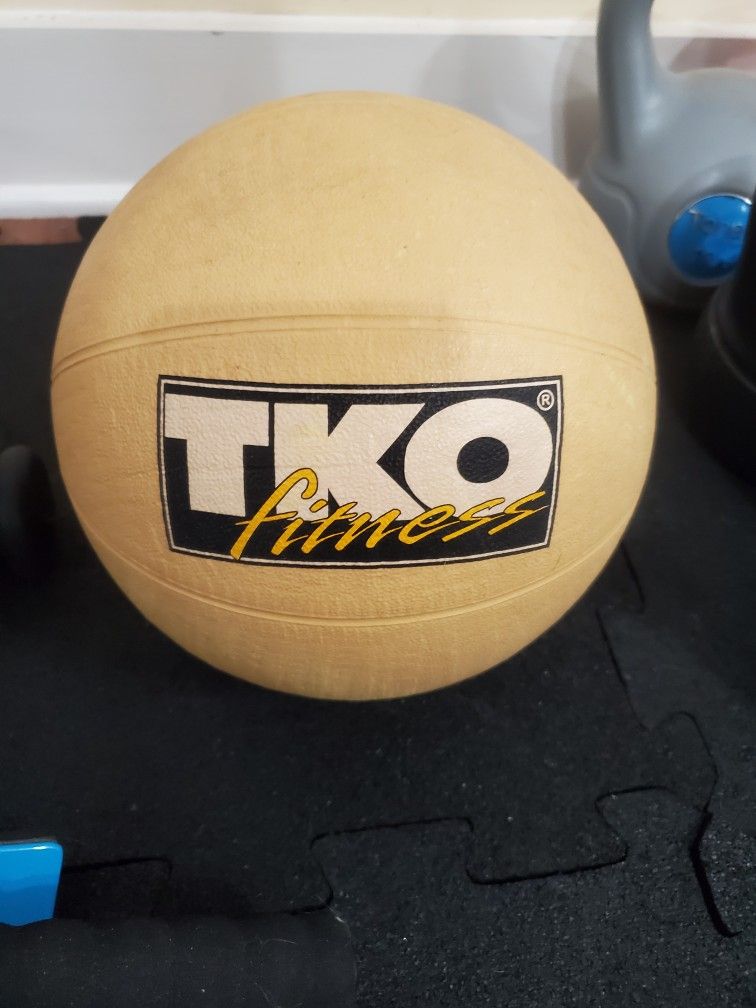 ~~Medicine Ball~~ TKO Fitness 6 lb