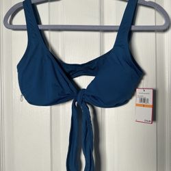 Vince Camuto Size small Bikini top 