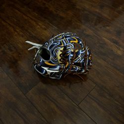 Baseball Glove Break In