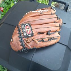 Easton Natural Series Left Hand Trow Leather Glove