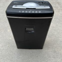 Ativa Lo 800 8 Sheet Paper Shredder 