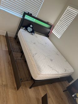 Full size Bed frame with 4 storage drawers