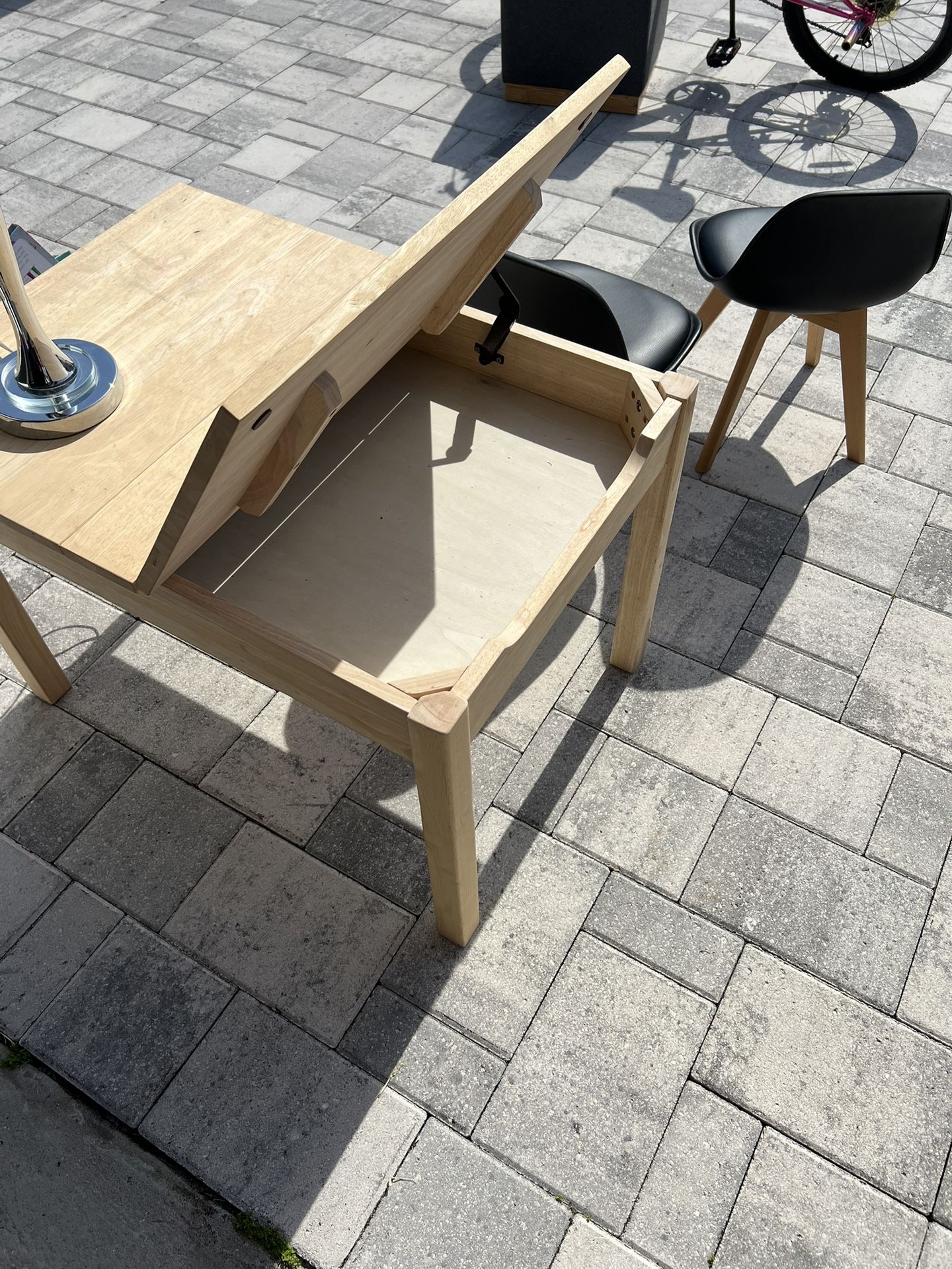 Kids Work Desk With Chairs
