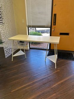 IKEA LAGKAPTEN/TILLSLAG Desk, Assembled Like New