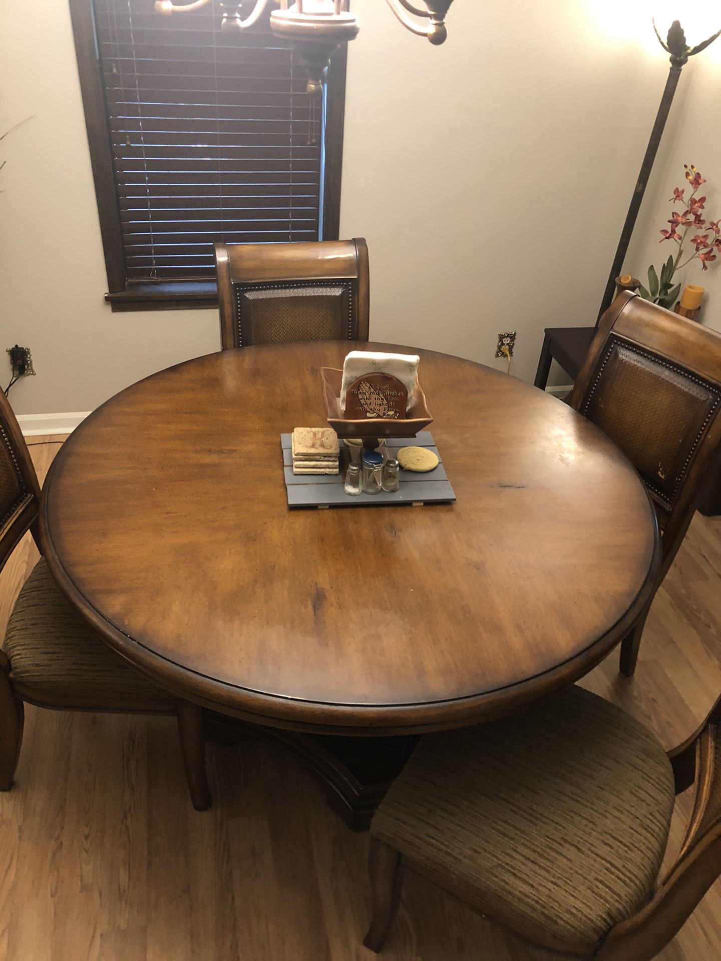 Rustic brown dining table w 4 chairs & matching sideboard