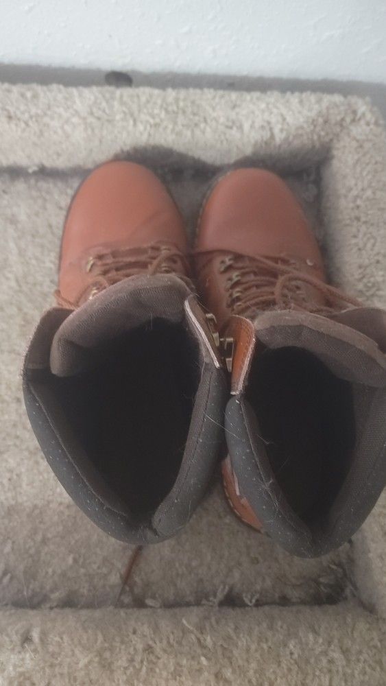 Caterpillar boots (not steel-toe)