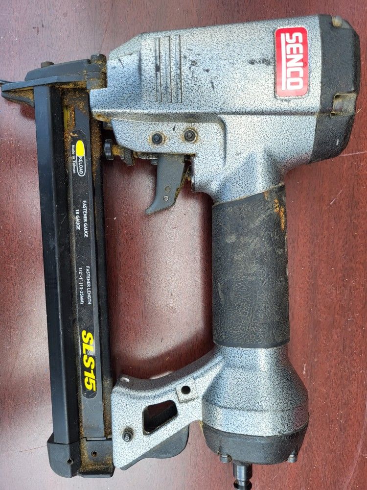 Senco Sls15 Medium Wire Stapler WORKS GREAT