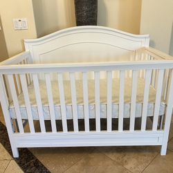 White Crib With Waterproof Mattress