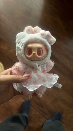 Hello kitty labubu