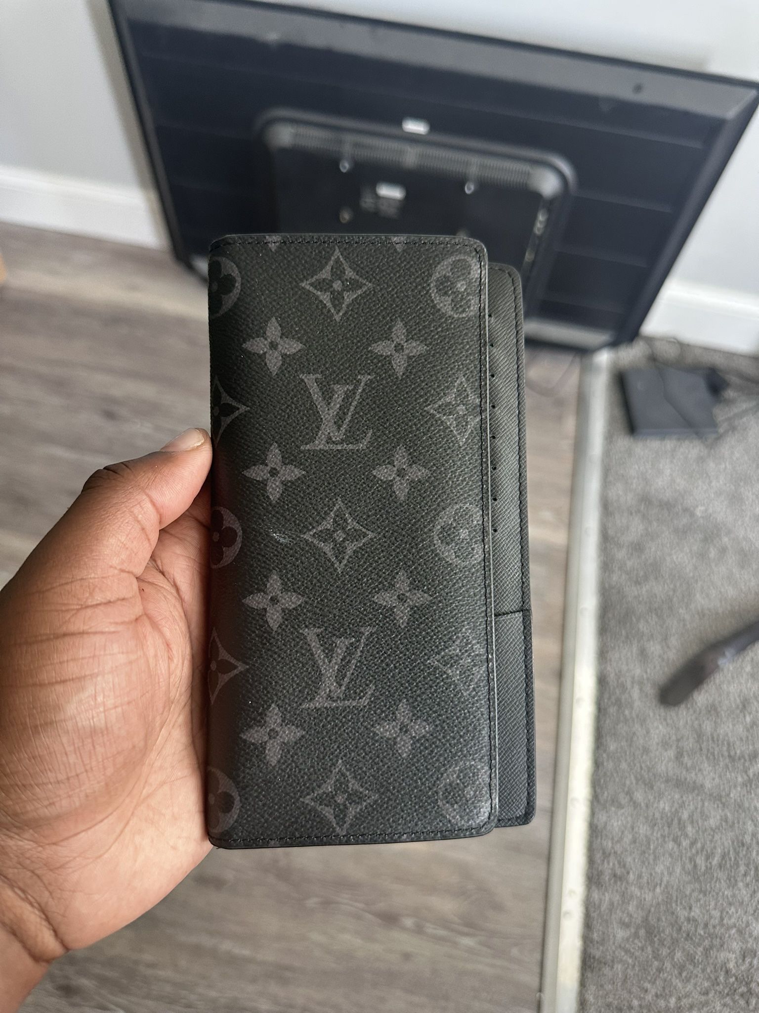 Louis Vuitton Male Wallet