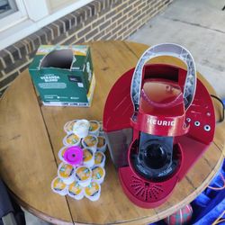🔌☕ Keurig Coffee Maker Bundle – $50 (Firm)
