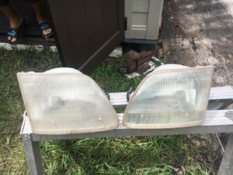 Ford F-150 headlights