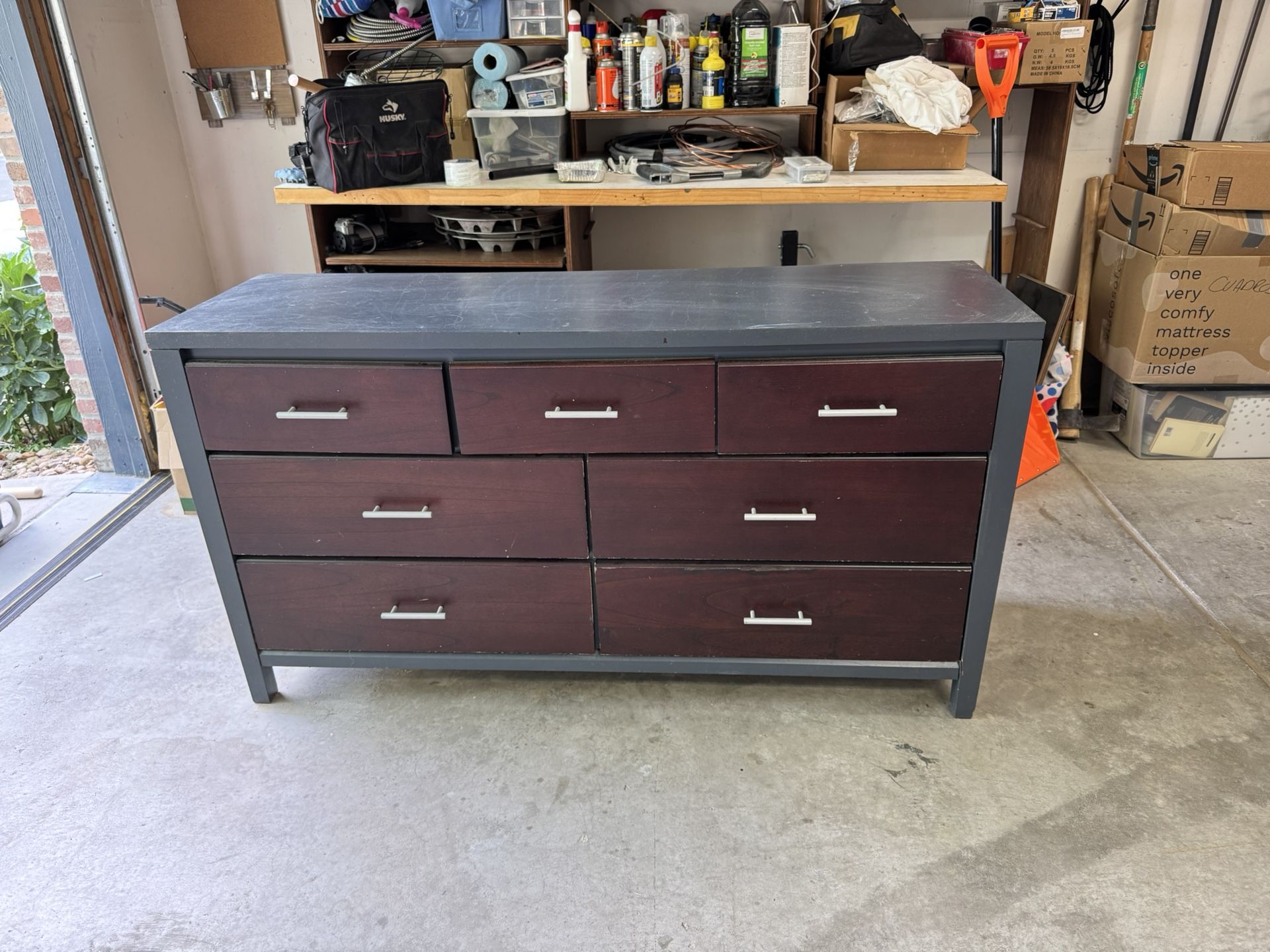 Dresser