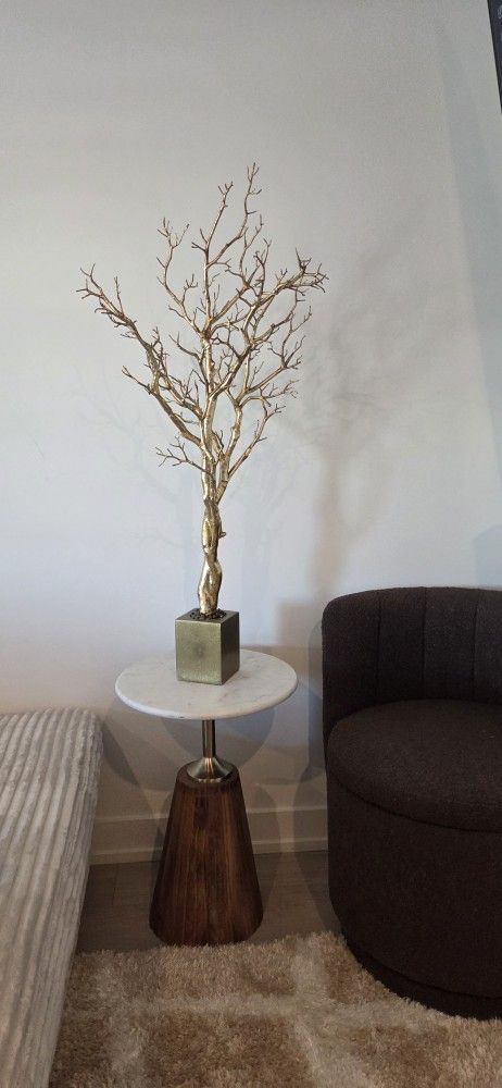 Luxury Gold Left Decorative Tree
