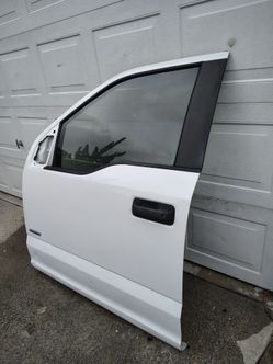 2016 Ford 150  parts Door Front