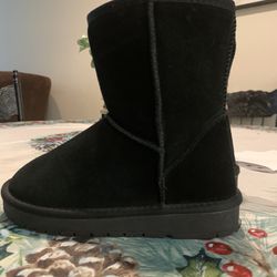 Generic Uggs (not Real)