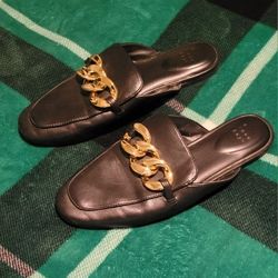 WOMENS A NEW DAY MULES BLACK AND GOLD SIZE 8.5 