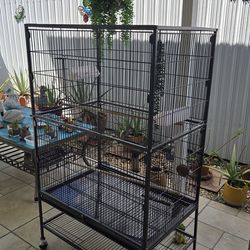 Jaula Negra Para Aves En Exelentes Condiciones Nueva