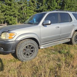 parting out 2002 toyota Sequoia parts