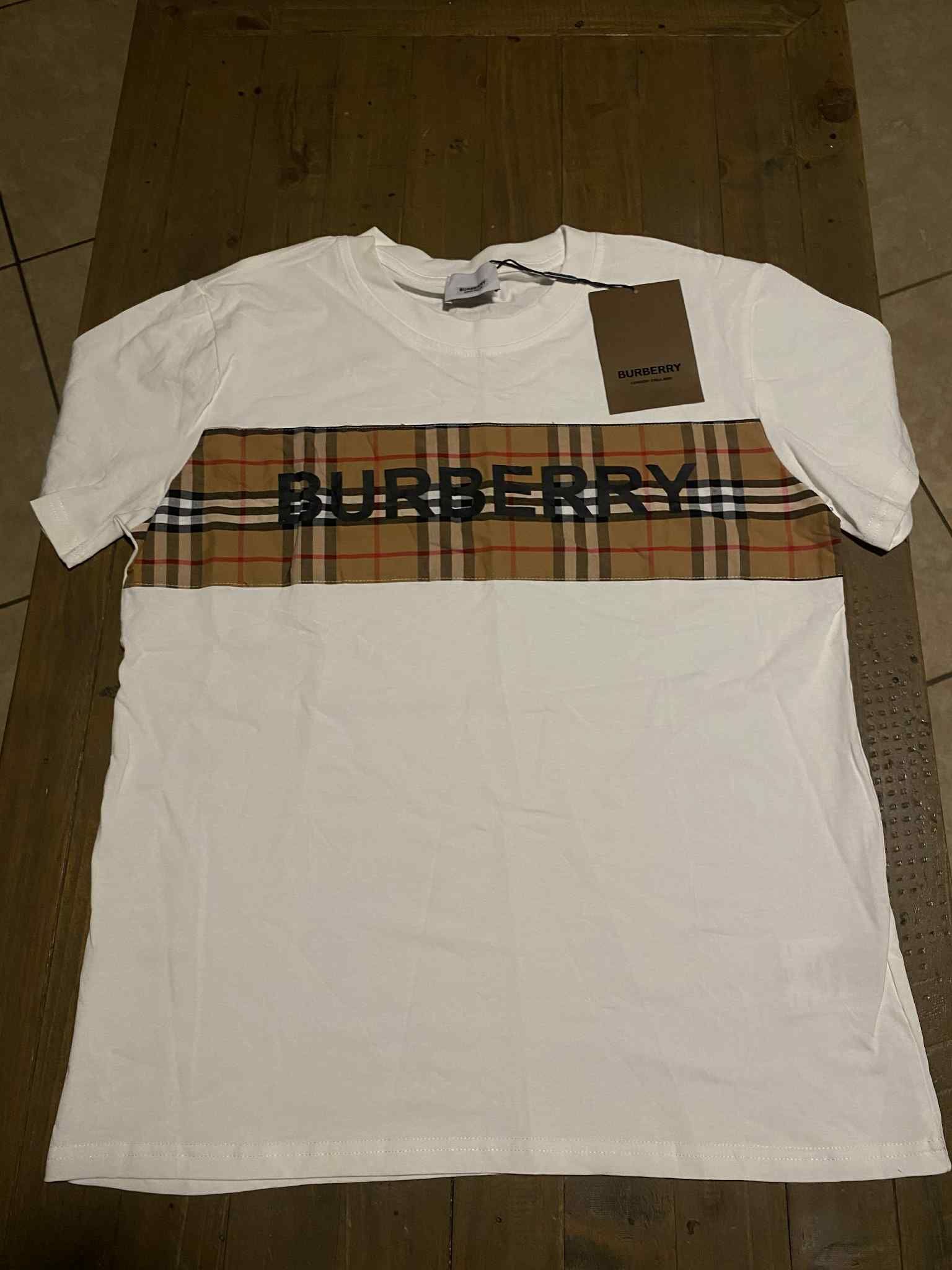 White Burberry Shirt Size M,L,XL Brand New With Tag And Bag