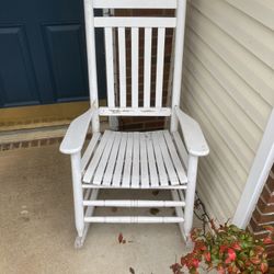 Wood Rocking Chair 