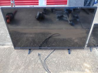 2 Televisions (flat screen)
