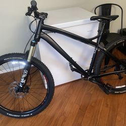 Hardtail mountain bike diamondback sync’r