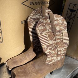 ARIAT ladies boot  size 8.5  $45 Located Mount Dora Fla 32757