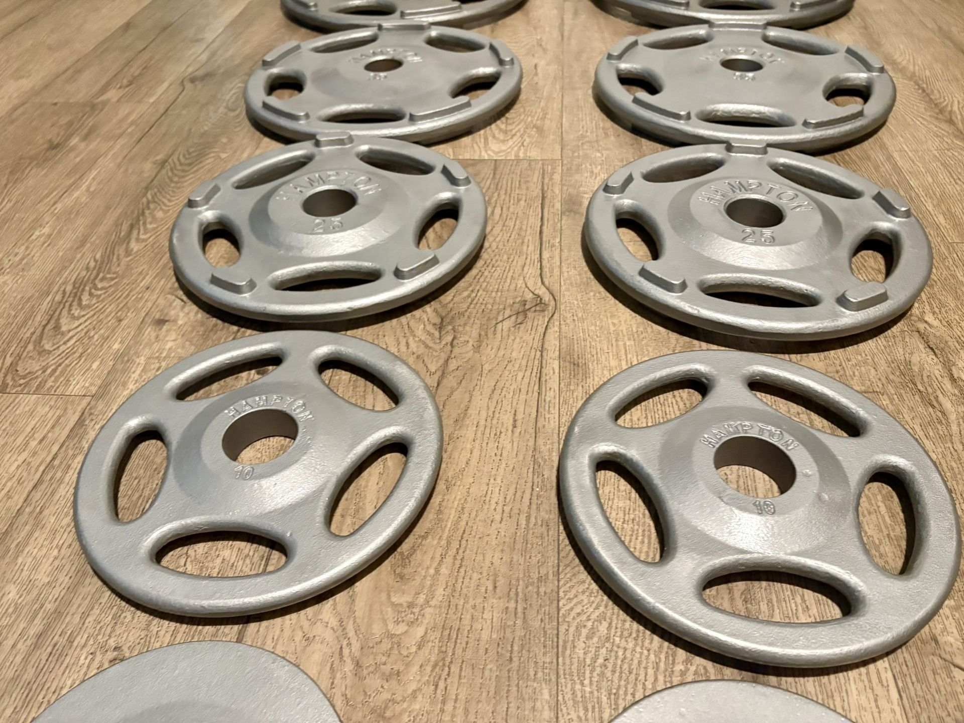 Hampton Olympic Weight Plates Full Set 45s new The Rest In New Condition (reconditioned) 245 lbs