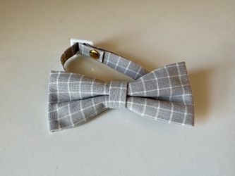 Pet gray checkered bow tie collar