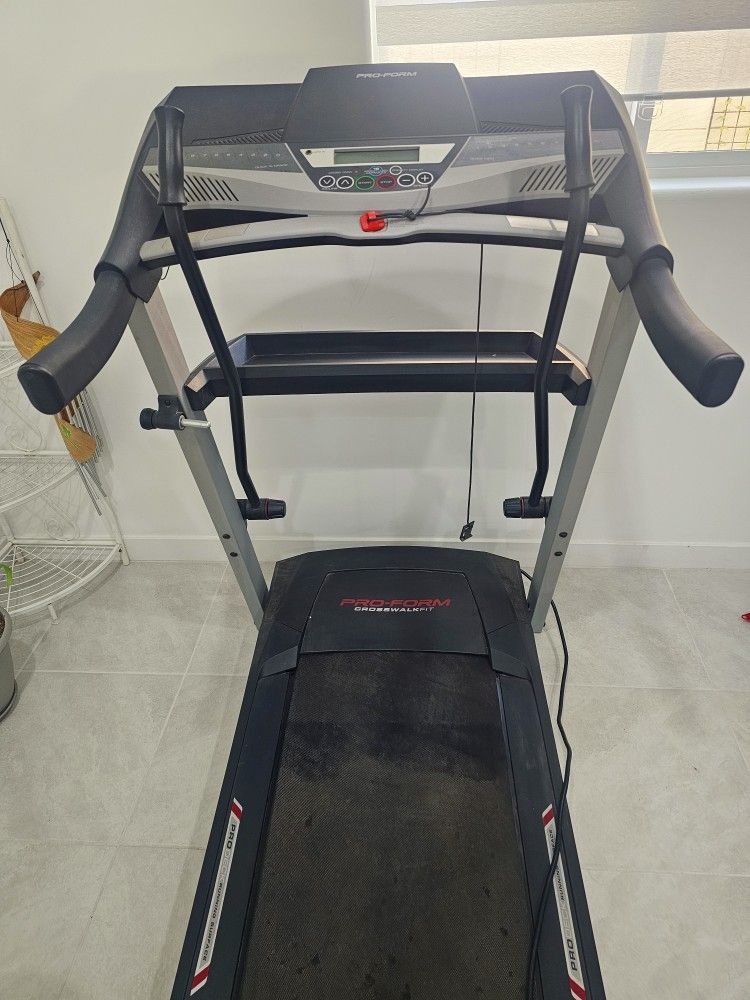 Pro-Form Tread Mill