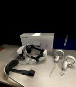 Oculus quest with with batter pack