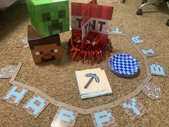 Minecraft Birthday Party Decoration Set