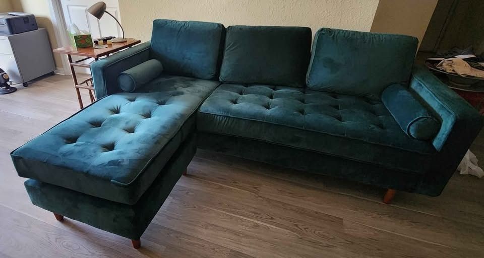 Green Midcentury Modern Style Sofa With Chaise