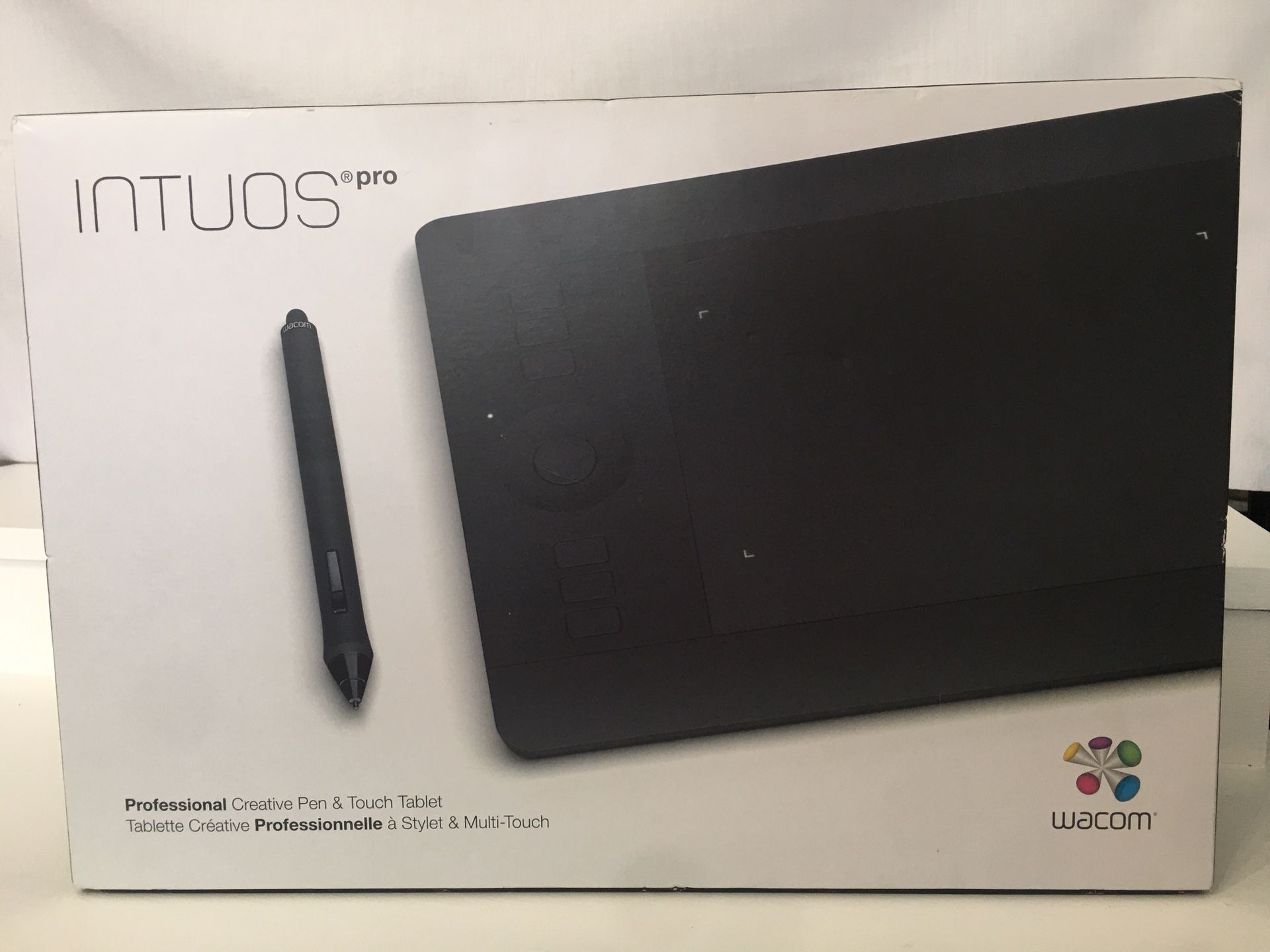 NEW Wacom PTH451 SMALL Intuos Pro Professional Pen & Touch Tablet - Black SEALED BOX
